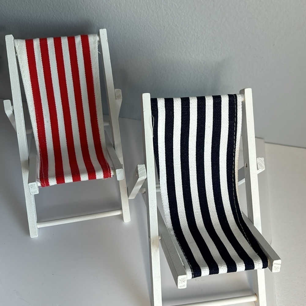 SAILBOAT, CANOE, BEACH CHAIRS NAUTICAL DECOR - Picture 4 of 7